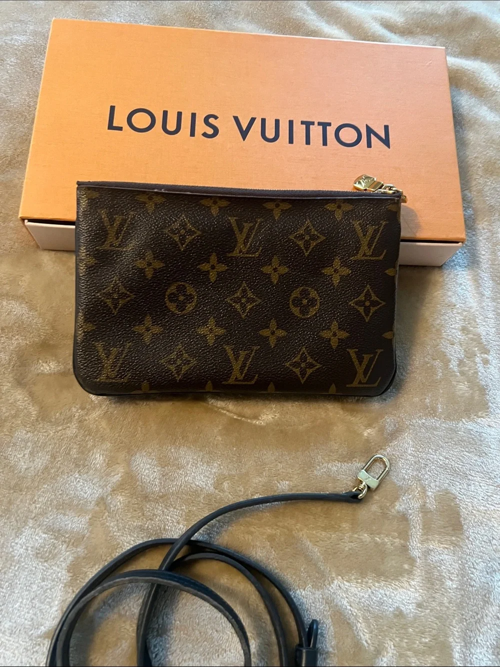 Louis Vuitton Reverse Monogram Giant Dobble Zip Pouchette with Detachable Strap